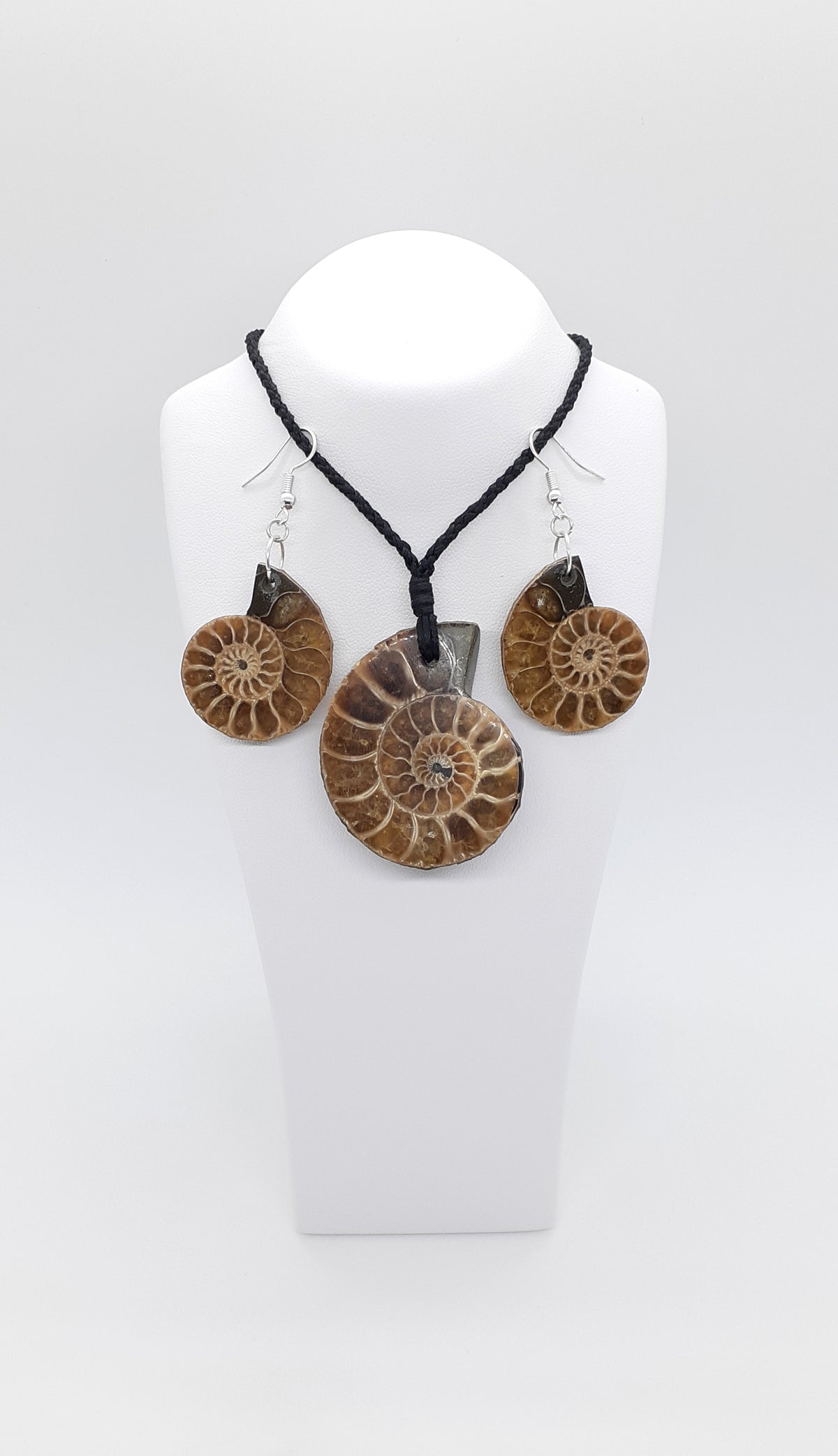Ammonite Taonga and Earrings set