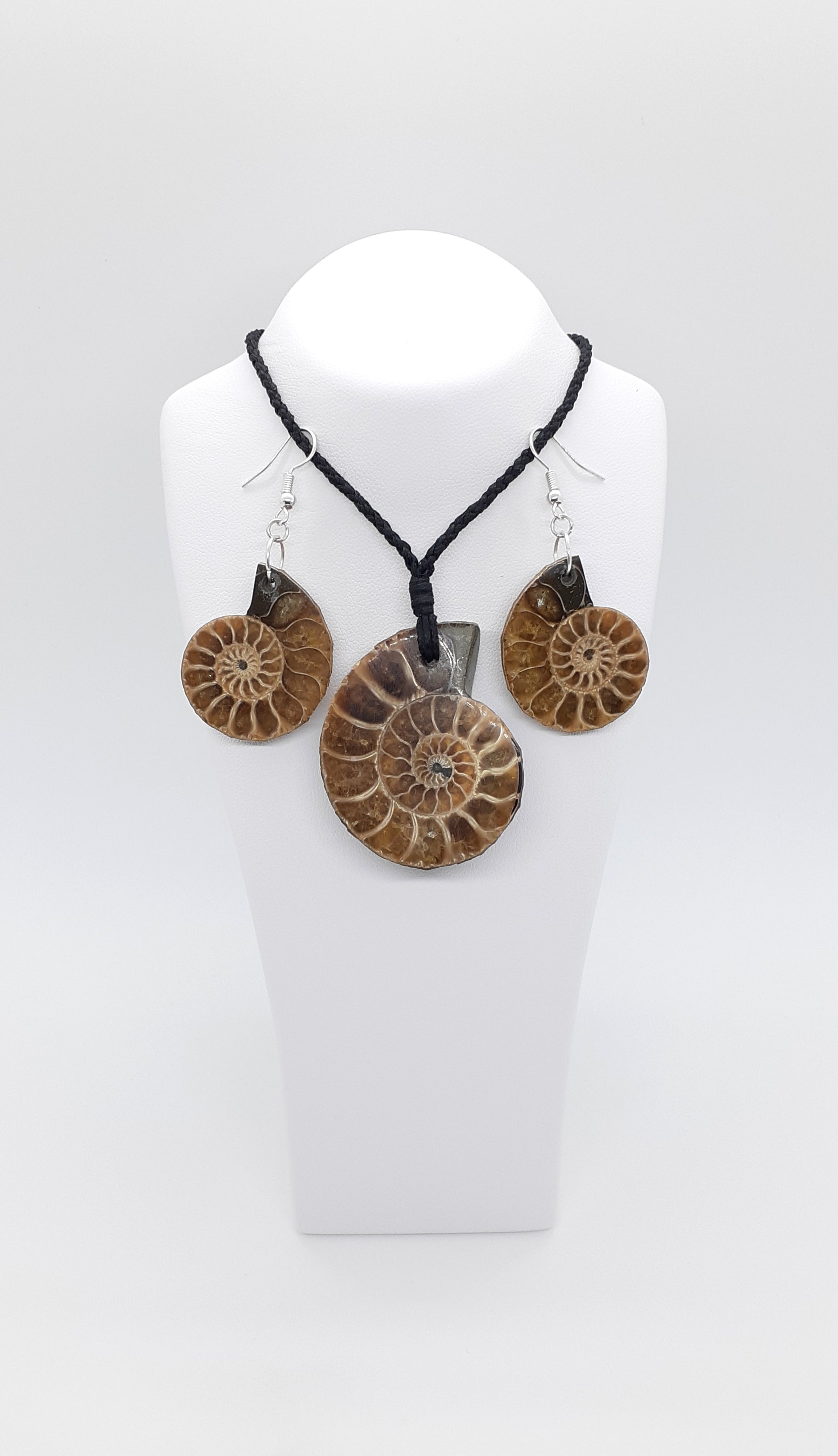 Ammonite Taonga and Earrings set